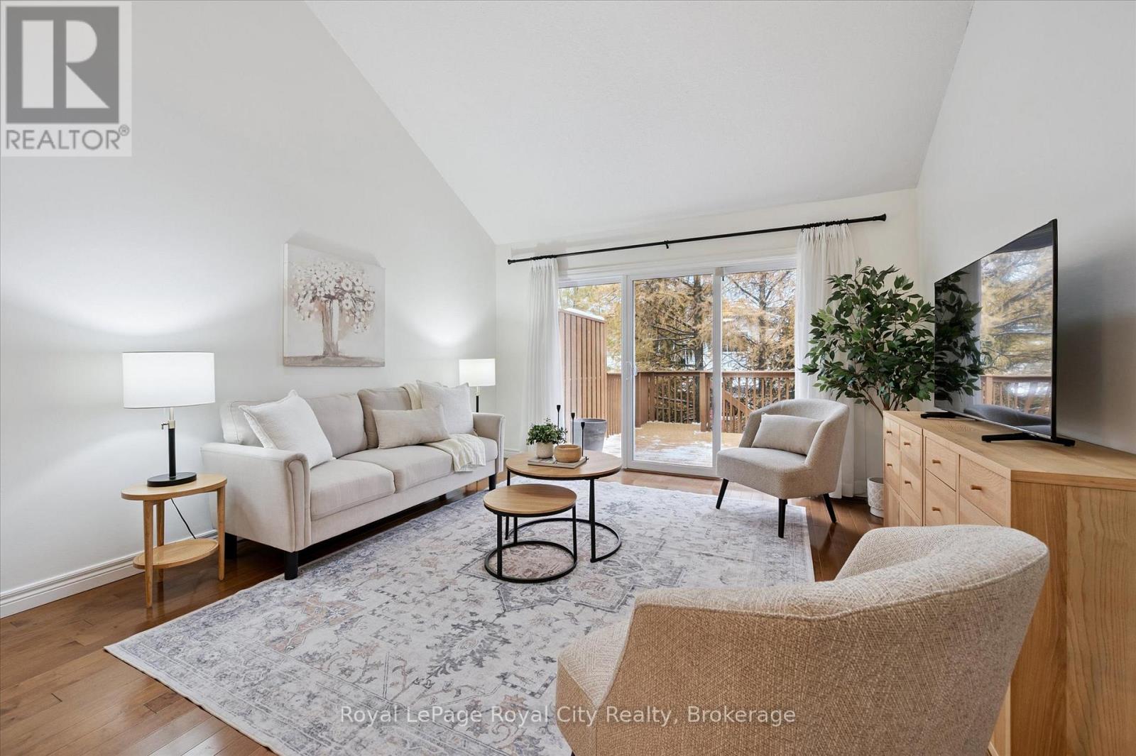 92 Schroder Crescent, Guelph, Ontario  N1E 7B4 - Photo 12 - X12691004