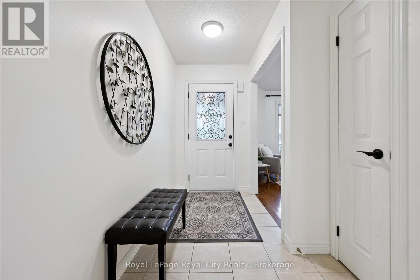 92 Schroder Crescent, Guelph, Ontario  N1E 7B4 - Photo 6 - X12691004