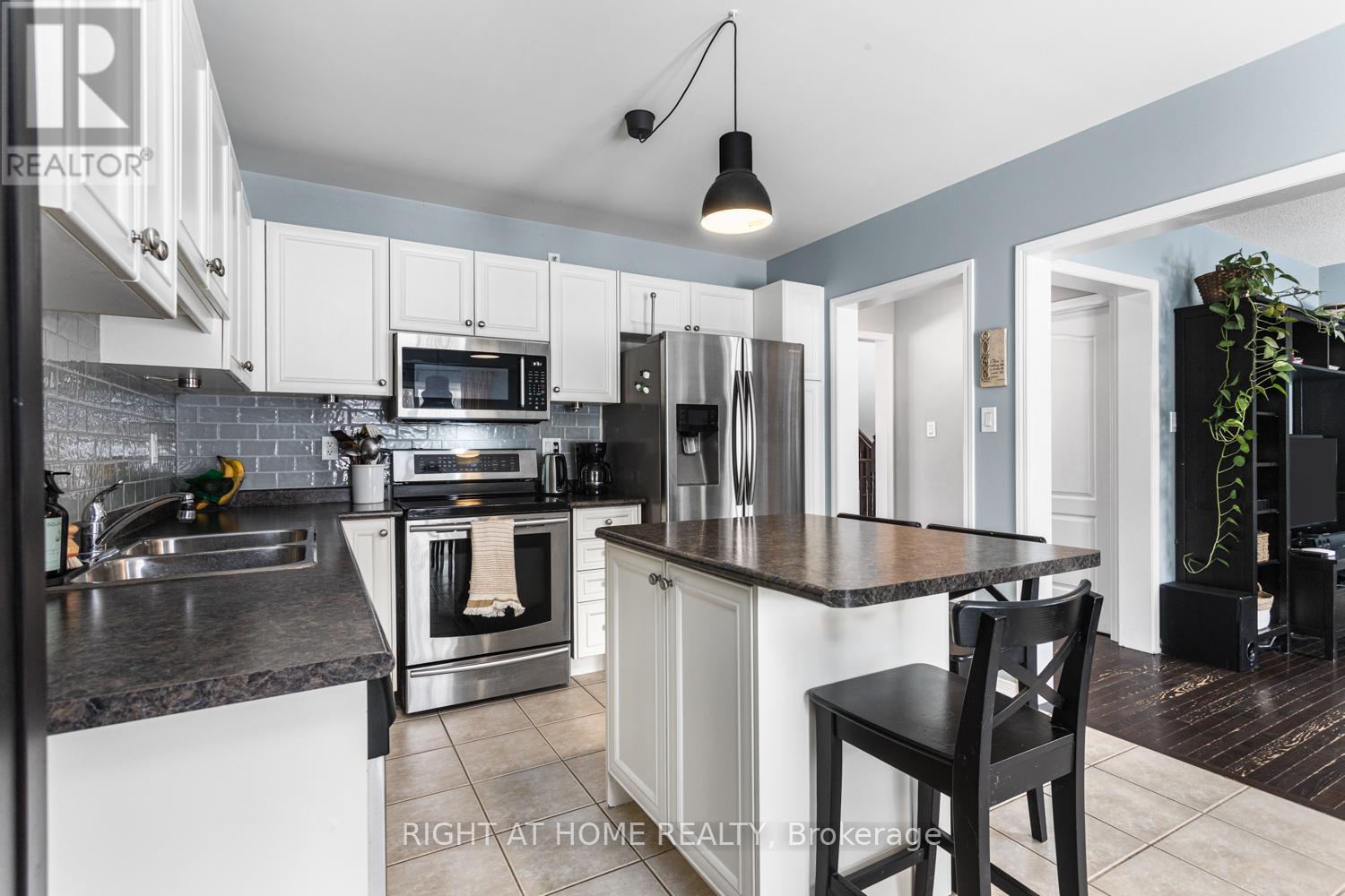 32 Rennie Street, Brock, Ontario L0C 1H0 - Photo 16 - N12691164