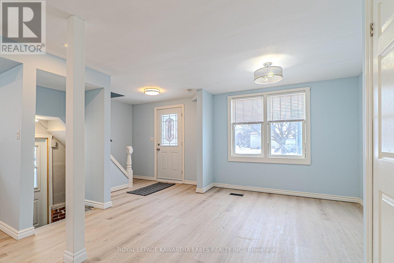 54 Glenelg Street W, Kawartha Lakes, Ontario  K9V 2V2 - Photo 14 - X12691070