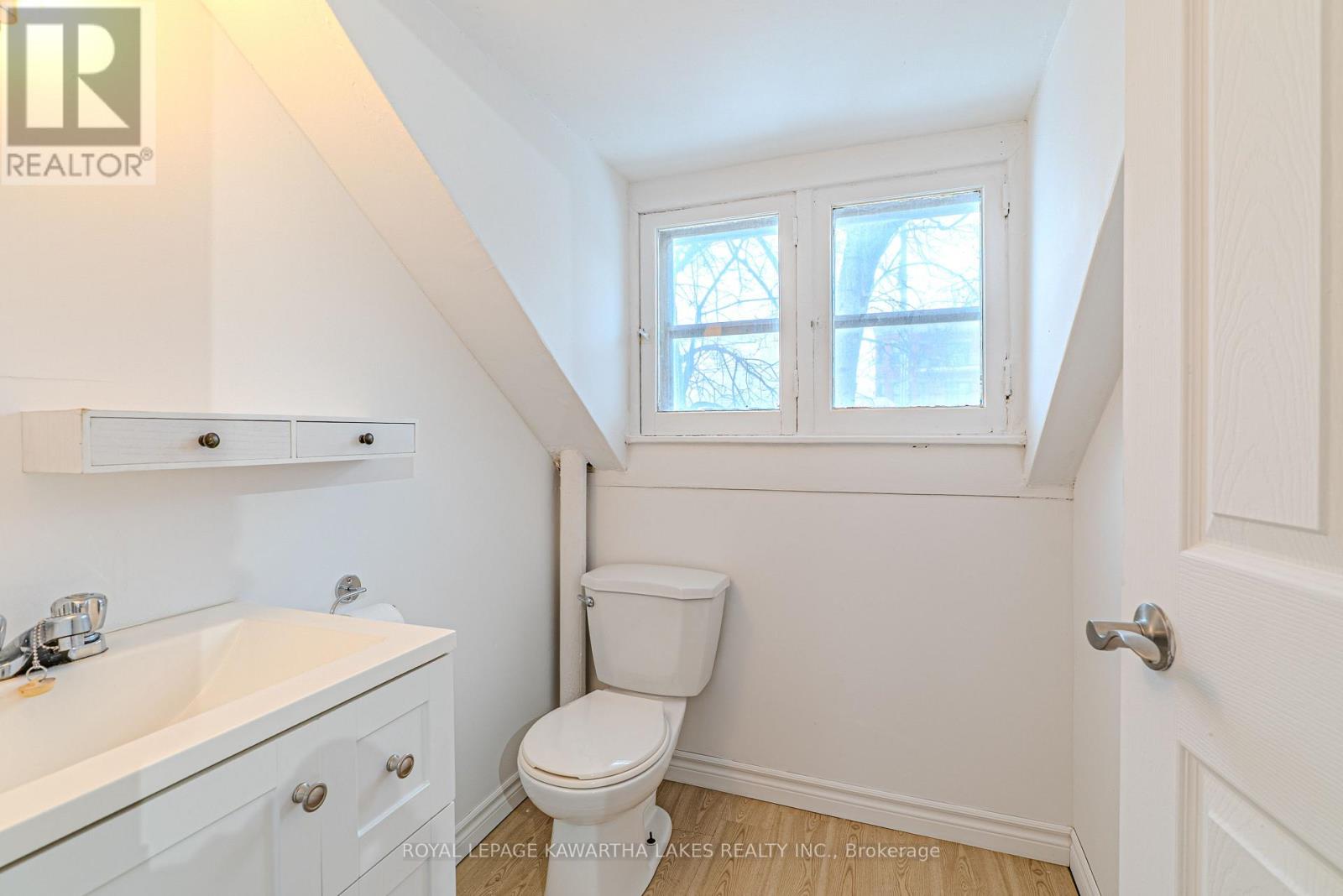 54 Glenelg Street W, Kawartha Lakes, Ontario  K9V 2V2 - Photo 27 - X12691070