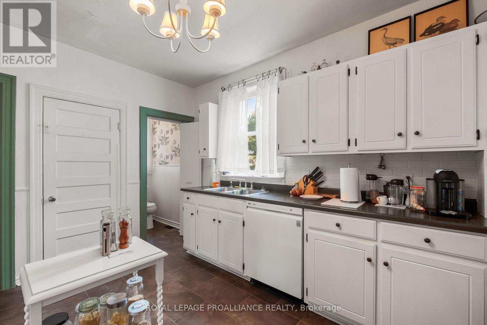 383 Mathew Street, Cobourg, Ontario  K9A 3E6 - Photo 10 - X12691192