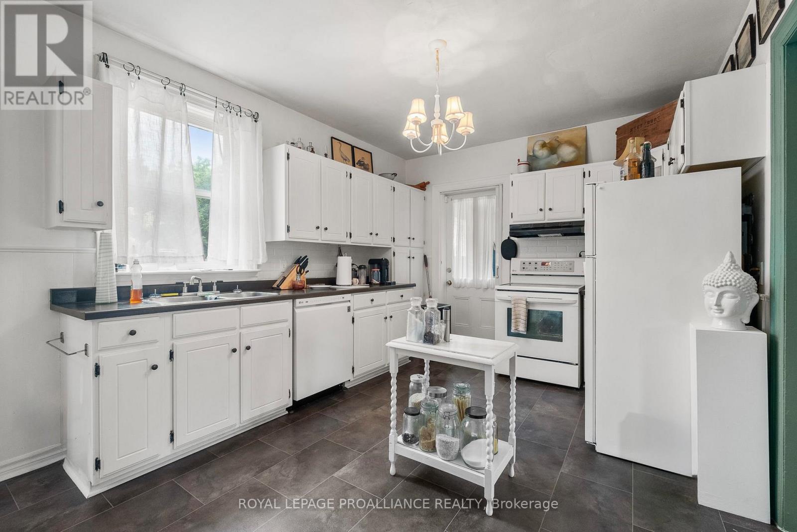 383 Mathew Street, Cobourg, Ontario  K9A 3E6 - Photo 8 - X12691192