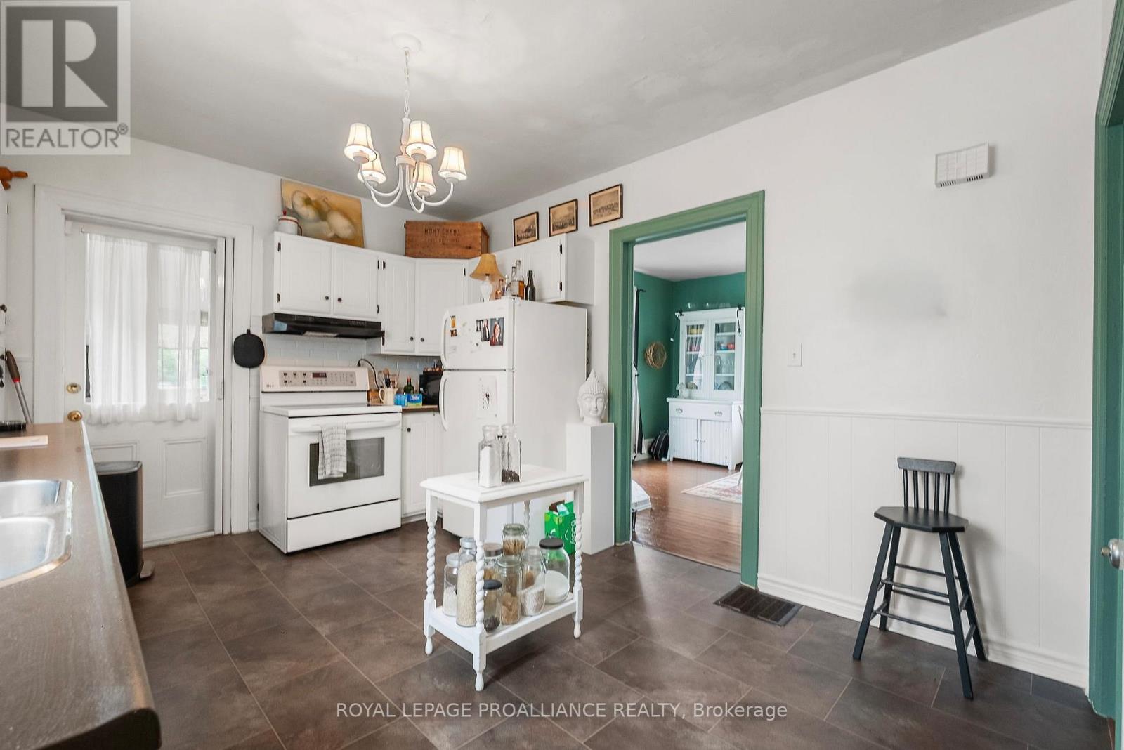 383 Mathew Street, Cobourg, Ontario  K9A 3E6 - Photo 9 - X12691192