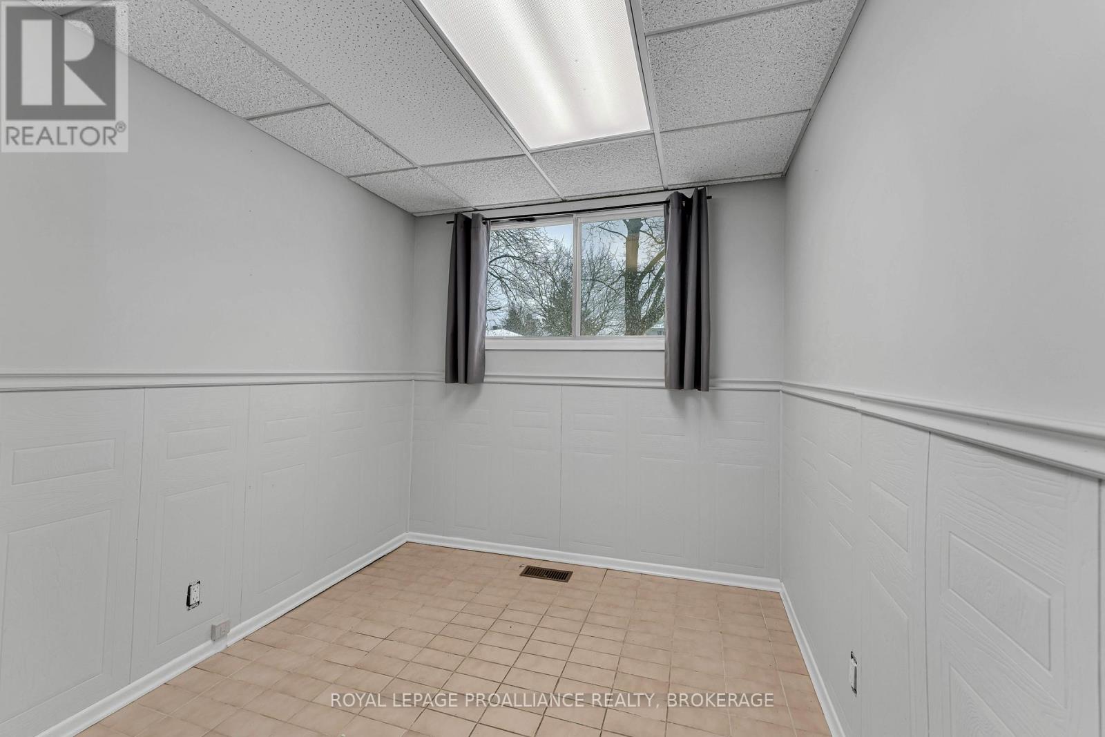 1080 Hudson Drive, Kingston, Ontario  K7M 5L1 - Photo 24 - X12690954