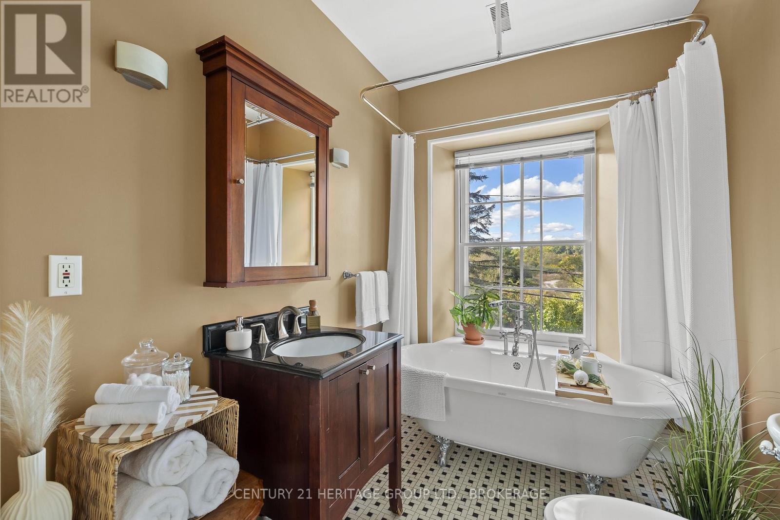 1049 Highway 2 E, Kingston, Ontario  K7L 4V1 - Photo 20 - X12691000