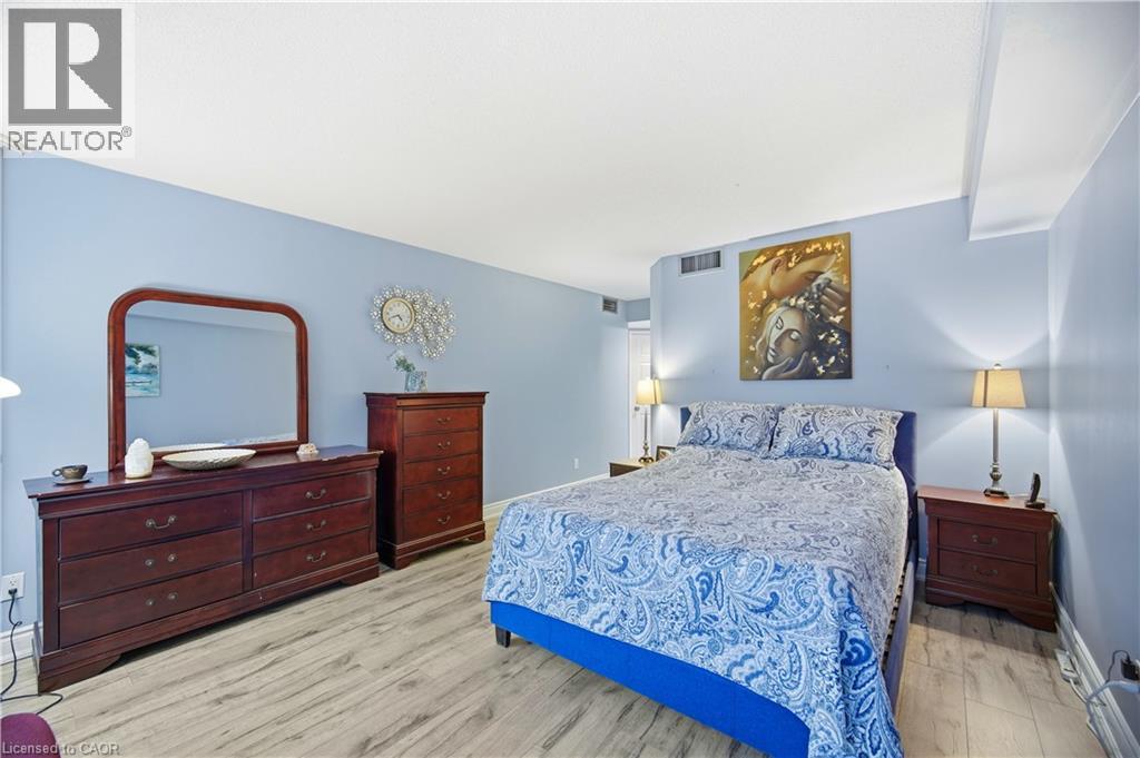 45 Kingsbridge Garden Circle Unit# 3208, Mississauga, Ontario  L5R 3K4 - Photo 21 - 40798059