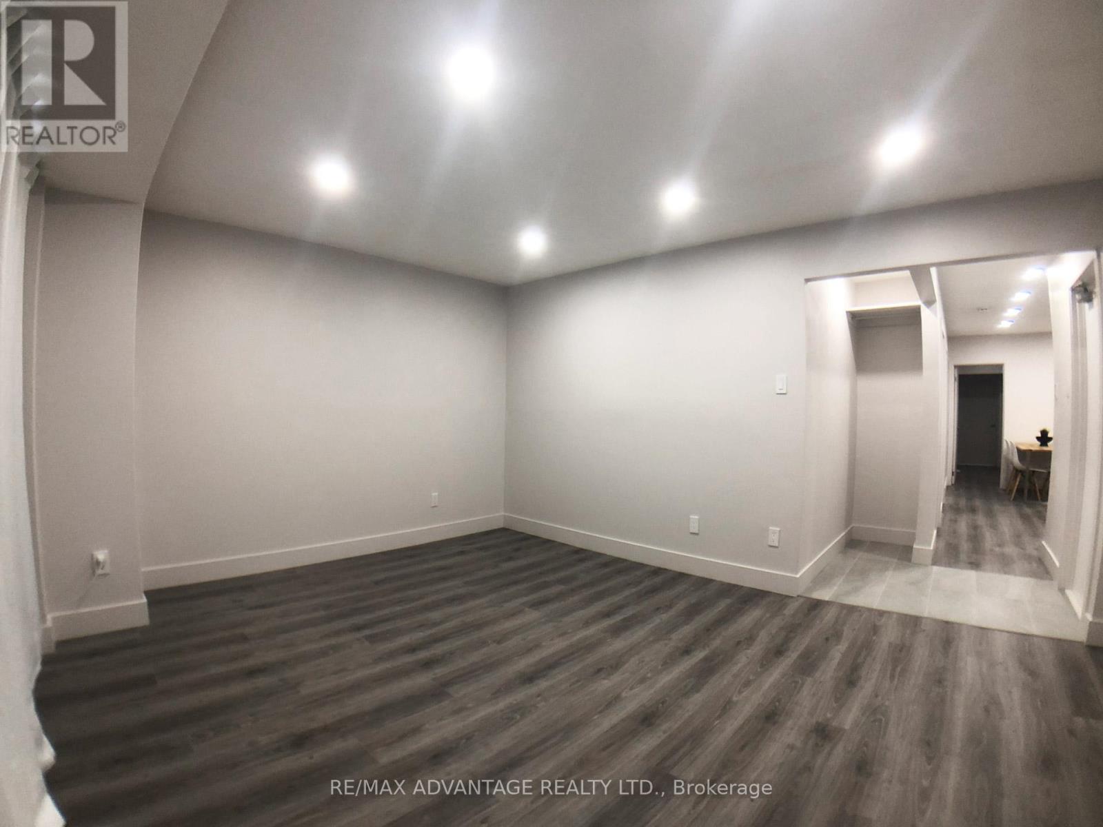 206-208 Barry Place, London North, Ontario  N6H 1K1 - Photo 11 - X12691046