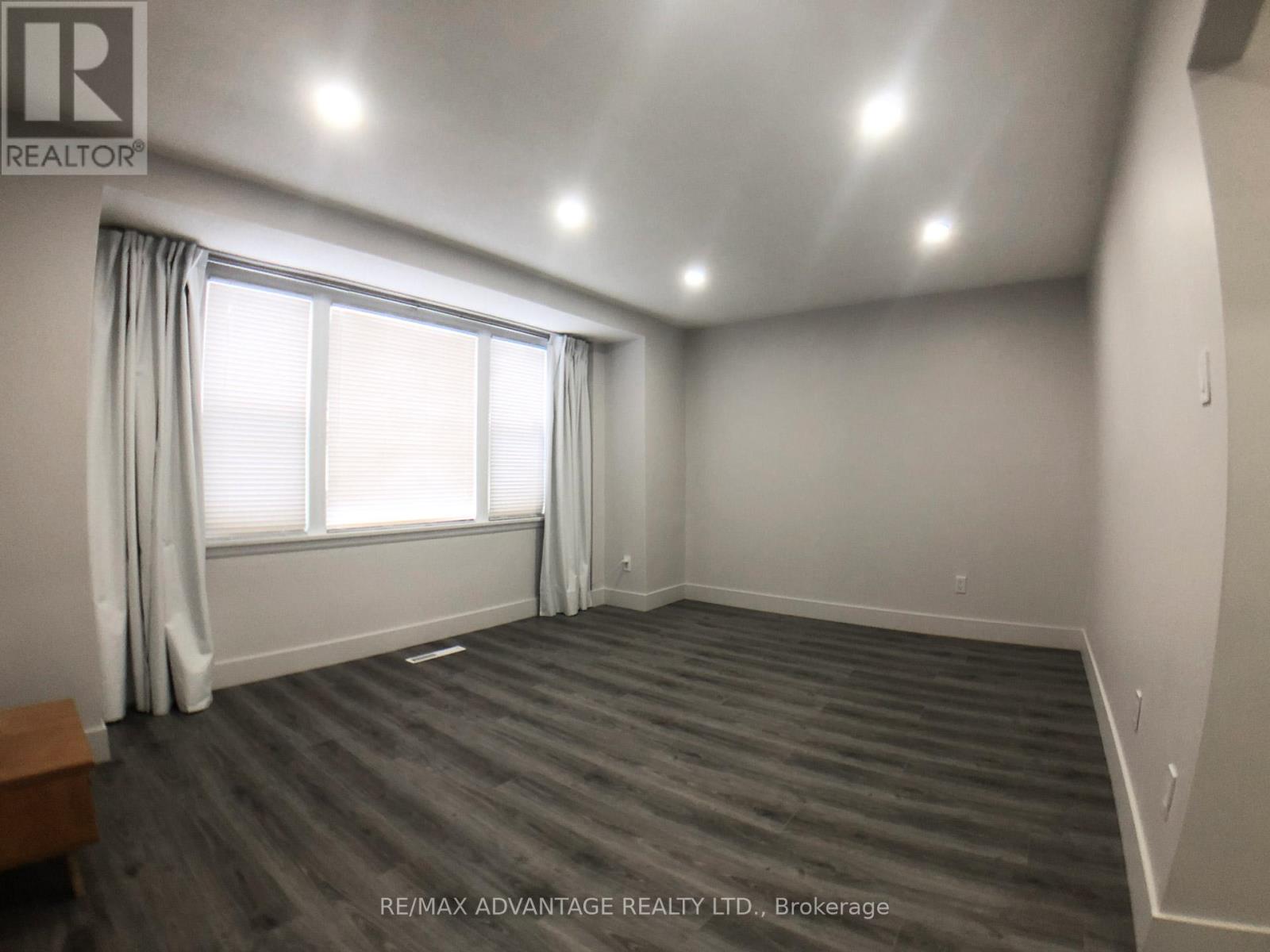 206-208 Barry Place, London North, Ontario  N6H 1K1 - Photo 14 - X12691046