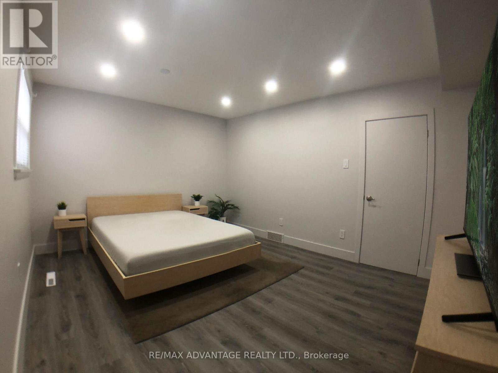 206-208 Barry Place, London North, Ontario  N6H 1K1 - Photo 20 - X12691046