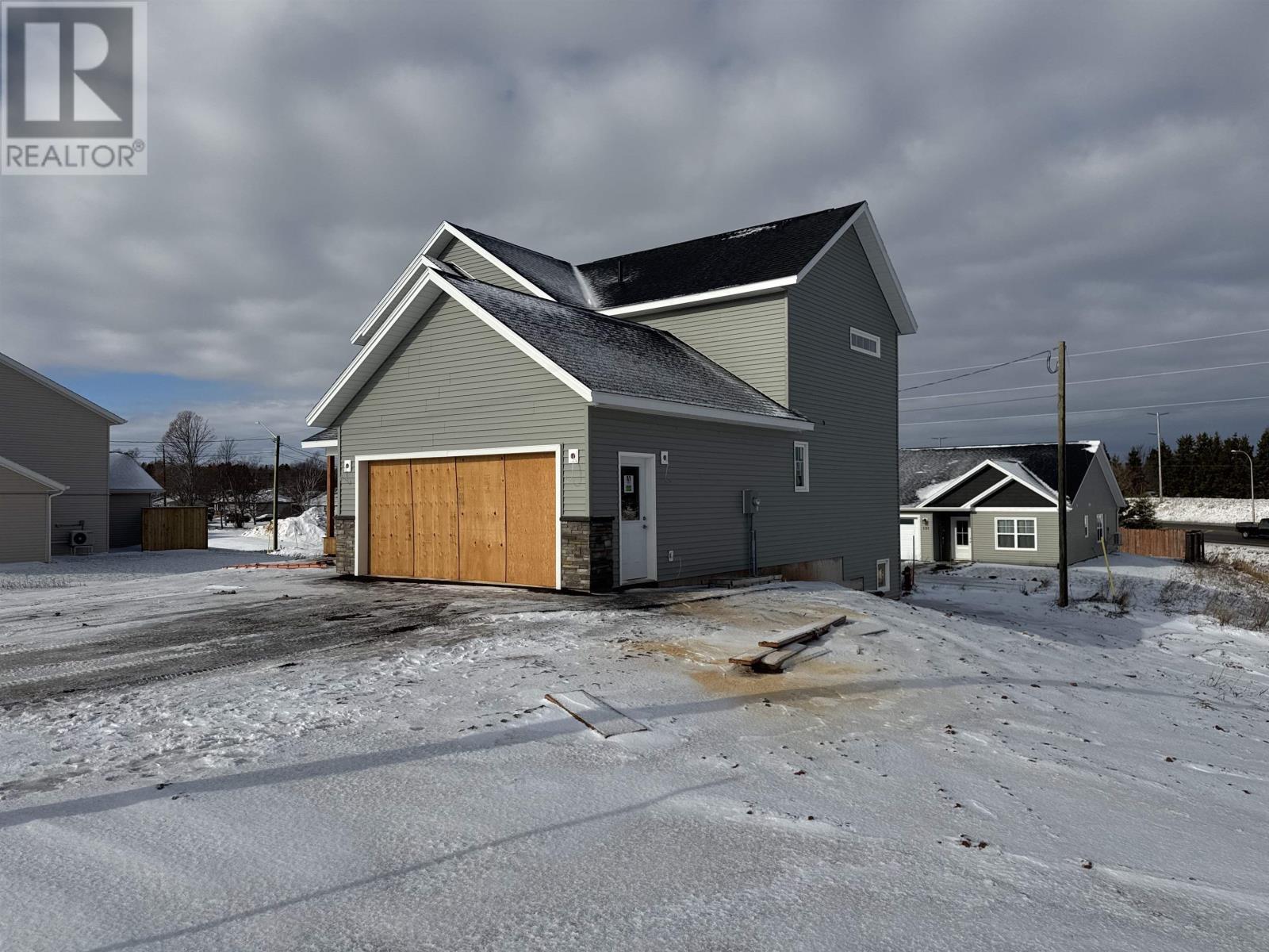 137 Oak Drive, Charlottetown, Prince Edward Island  C1A 6T4 - Photo 2 - 202520901