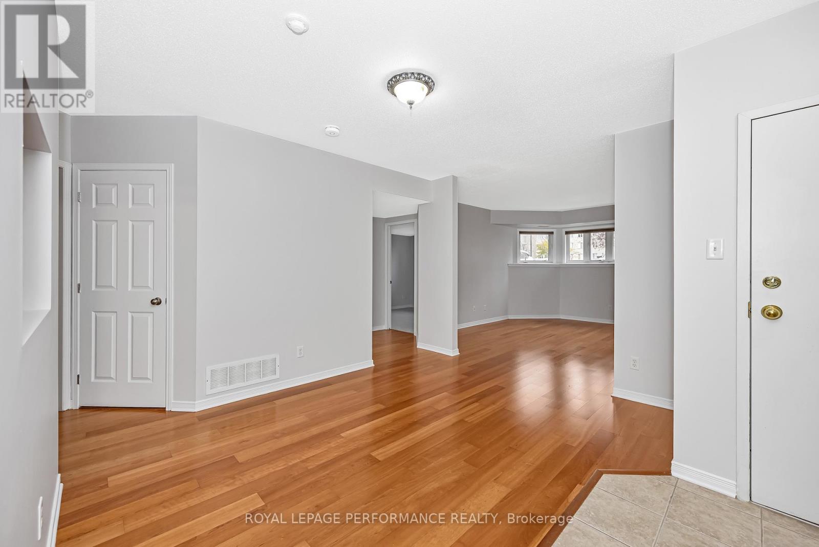 2 - 80 Briargate Private, Ottawa, Ontario  K4A 0C3 - Photo 9 - X12690936