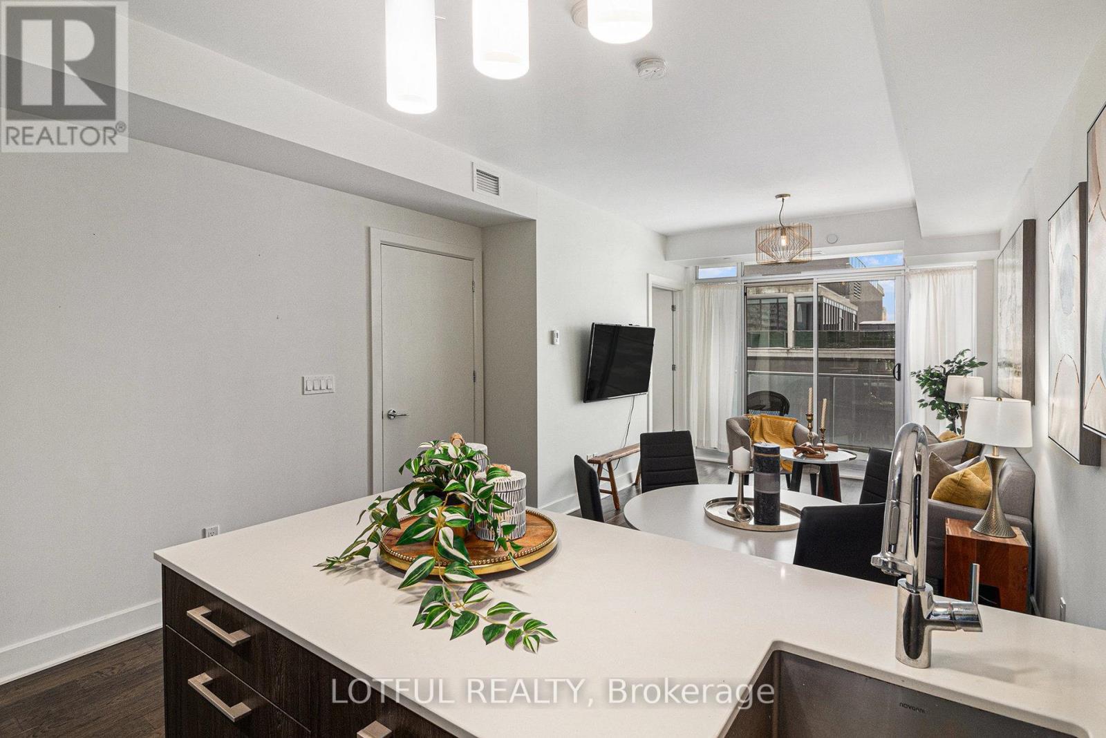 1604 - 255 Bay Street, Ottawa, Ontario  K1R 0C5 - Photo 9 - X12690994