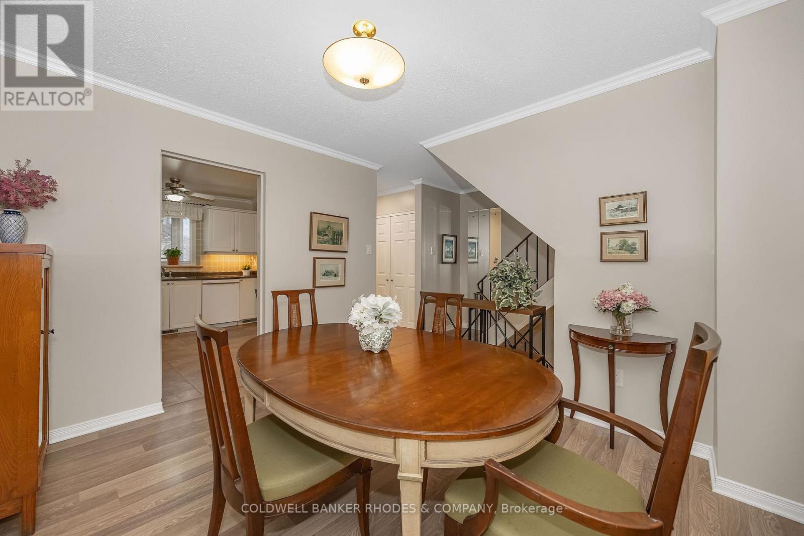 4 Almond Lane, Ottawa, Ontario  K2L 3T2 - Photo 8 - X12691040