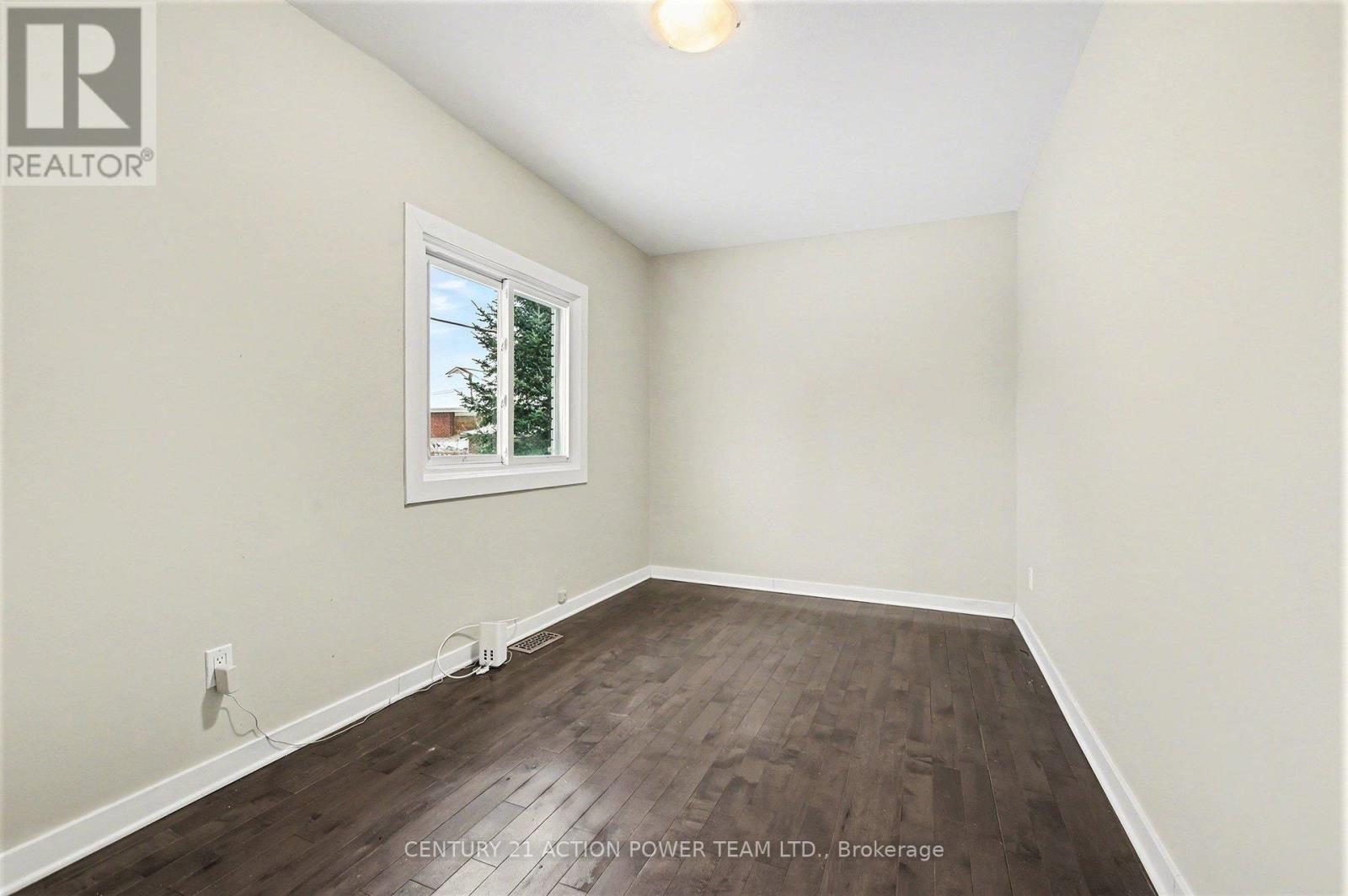 A - 1221 Kitchener Avenue, Ottawa, Ontario  K1V 6W4 - Photo 20 - X12691084