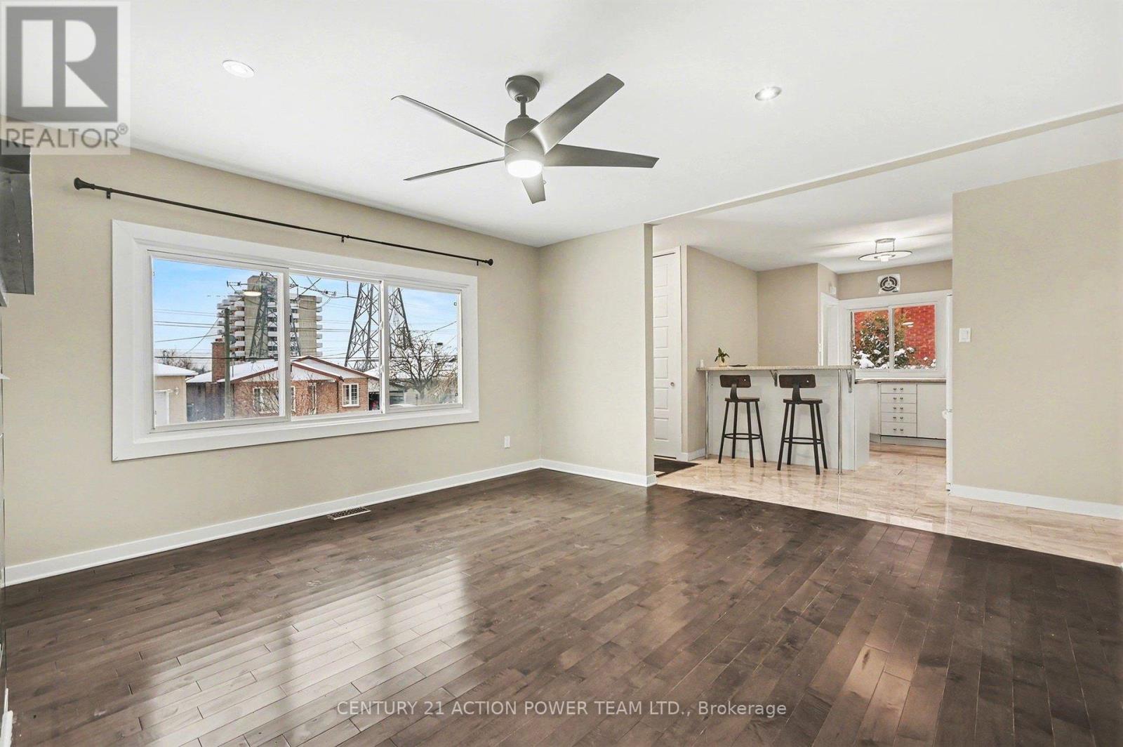 A - 1221 Kitchener Avenue, Ottawa, Ontario  K1V 6W4 - Photo 8 - X12691084