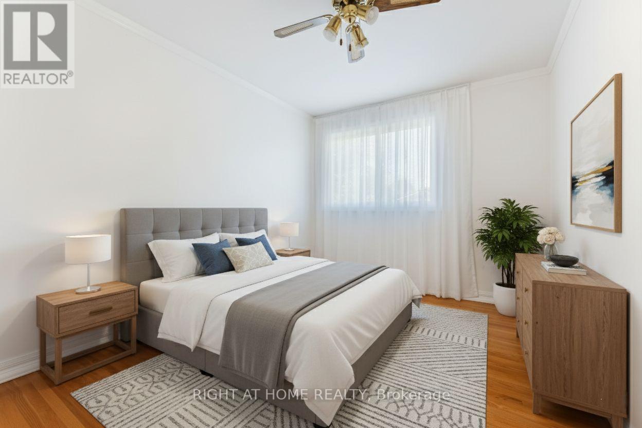 2221 Circle Place, Ottawa, Ontario  K1G 3E2 - Photo 20 - X12691174