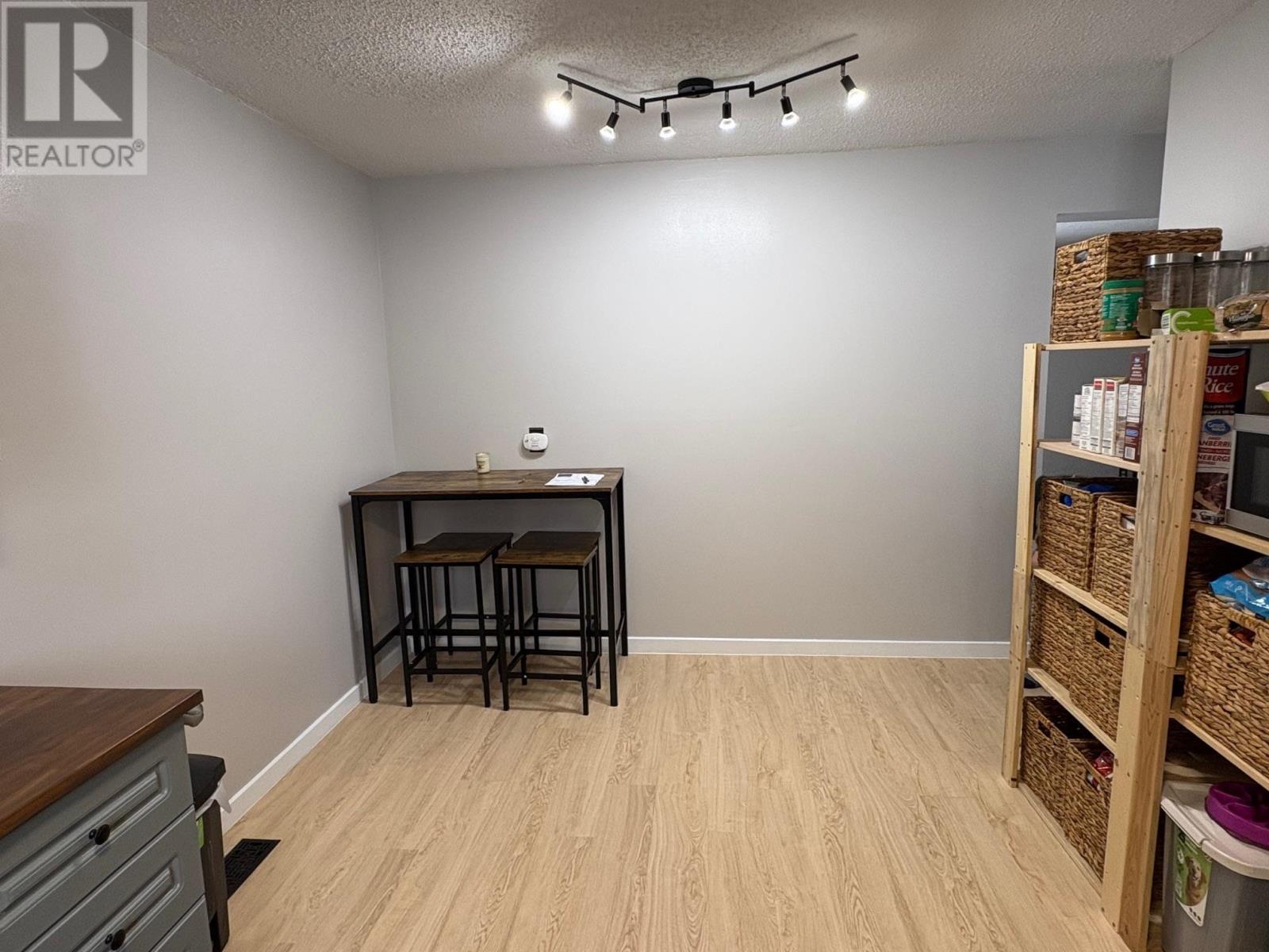 376 Wentworth Cres, Thunder Bay, Ontario  P7A 7S5 - Photo 4 - TB2600005