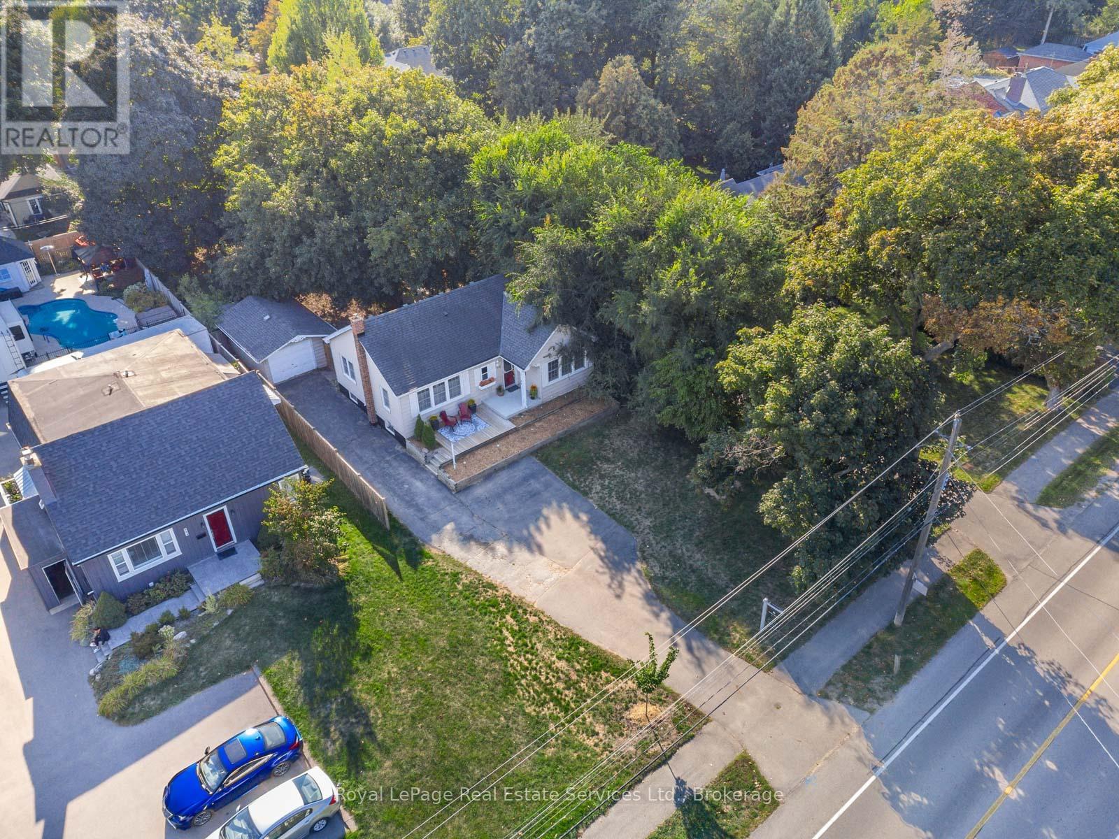 938 King Road, Burlington, Ontario  L7T 3L3 - Photo 41 - W12691044