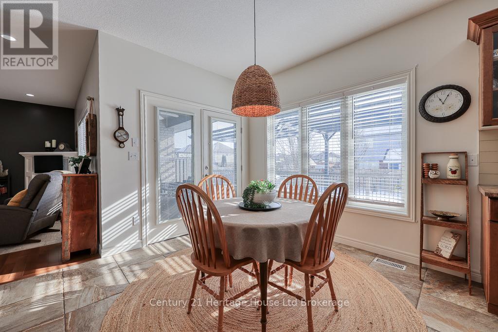 57 Fuller Drive, Ingersoll, Ontario  N5C 4H4 - Photo 11 - X12691156