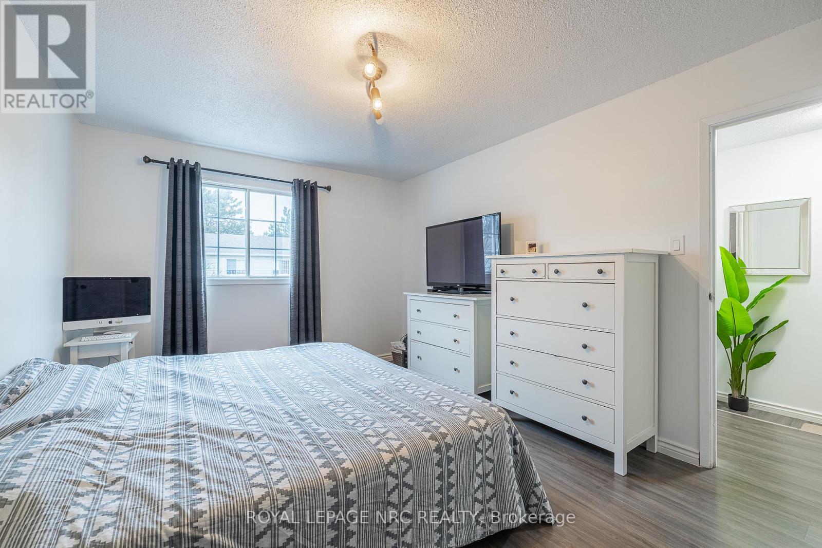 63 - 8136 Coventry Road, Niagara Falls, Ontario  L2H 2X6 - Photo 21 - X12691172