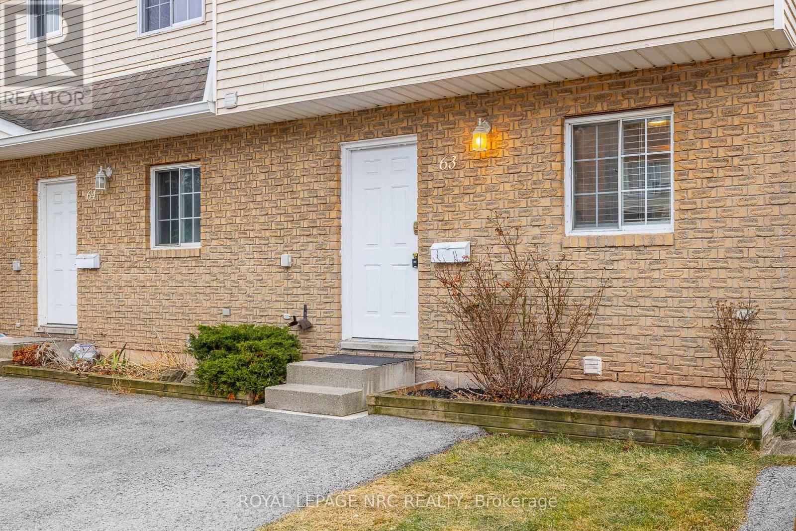 63 - 8136 Coventry Road, Niagara Falls, Ontario  L2H 2X6 - Photo 4 - X12691172