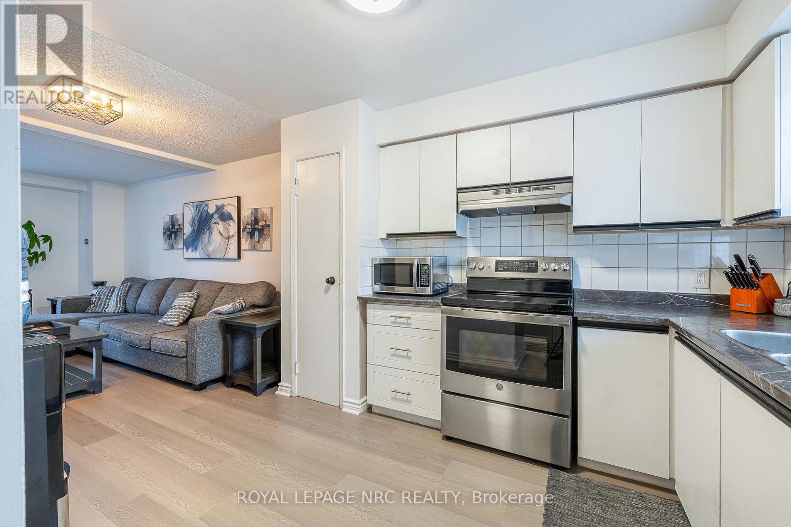 63 - 8136 Coventry Road, Niagara Falls, Ontario  L2H 2X6 - Photo 8 - X12691172