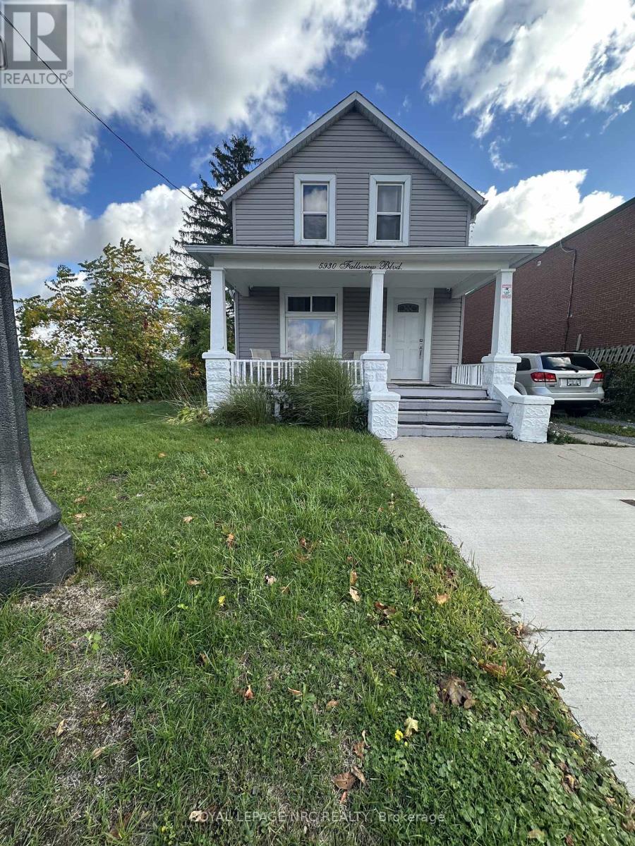 5930 Fallsview Avenue, Niagara Falls, Ontario   - Photo 1 - X12691228