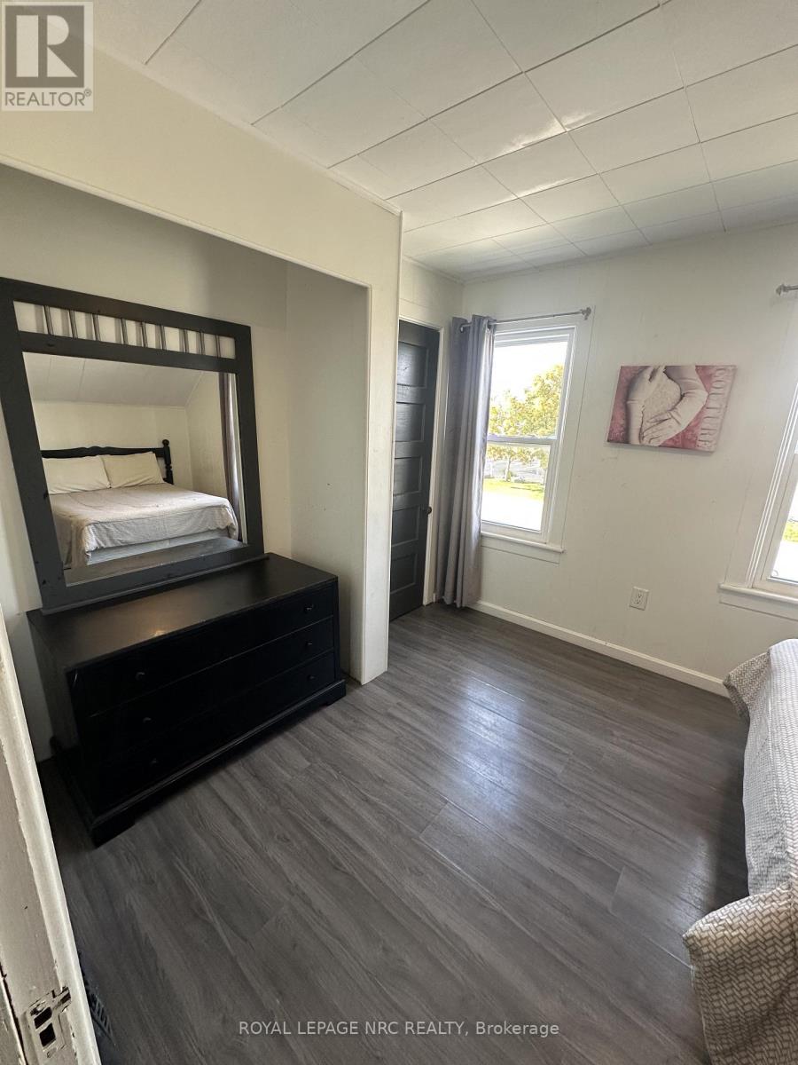 5930 Fallsview Avenue, Niagara Falls, Ontario   - Photo 10 - X12691228