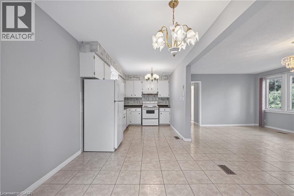 Photo 18 of 47 for 233 High Street