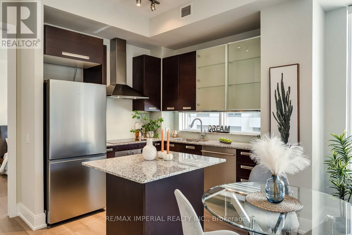 1101 - 21 Balmuto Street, Toronto, Ontario  M4Y 1W4 - Photo 12 - C12690938