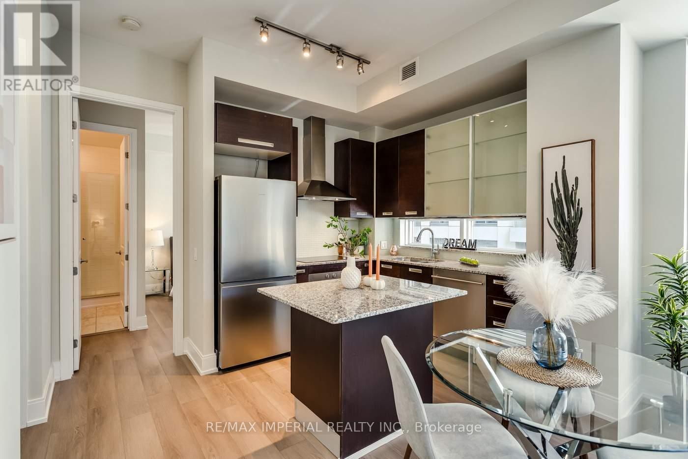 1101 - 21 Balmuto Street, Toronto, Ontario  M4Y 1W4 - Photo 13 - C12690938