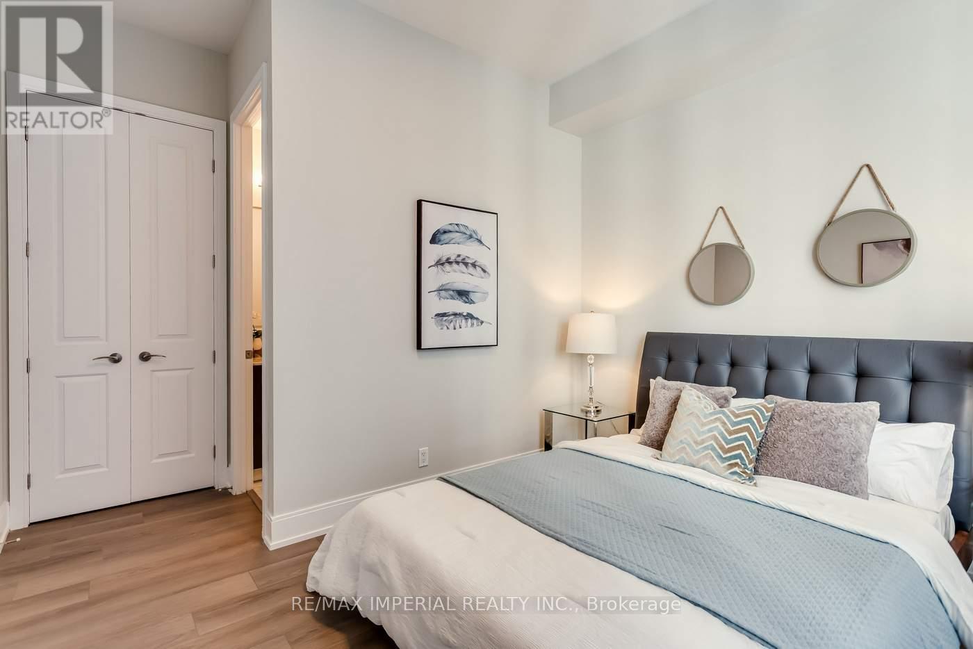 1101 - 21 Balmuto Street, Toronto, Ontario  M4Y 1W4 - Photo 26 - C12690938