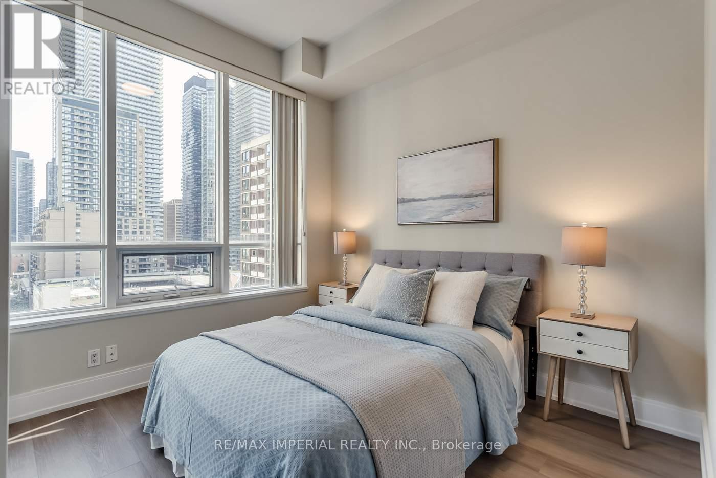 1101 - 21 Balmuto Street, Toronto, Ontario  M4Y 1W4 - Photo 30 - C12690938