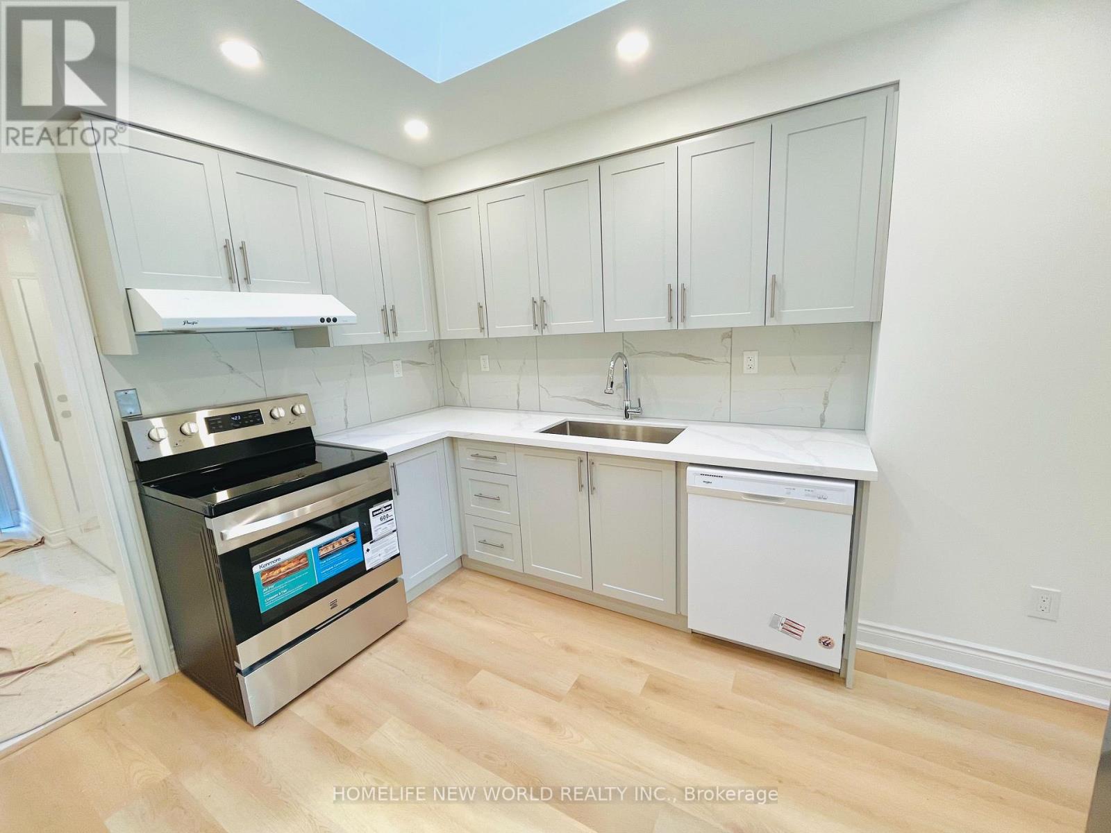 Ground - 203 Mckee Avenue, Toronto, Ontario  M2N 4C9 - Photo 4 - C12690990