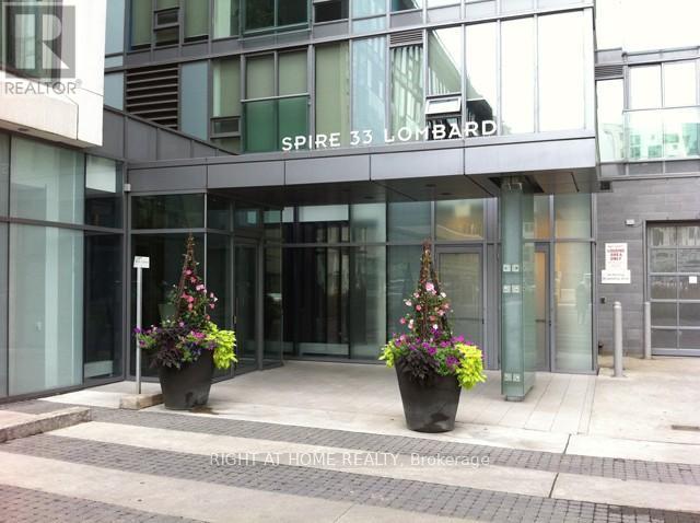 805 - 33 LOMBARD STREET, Toronto, Ontario