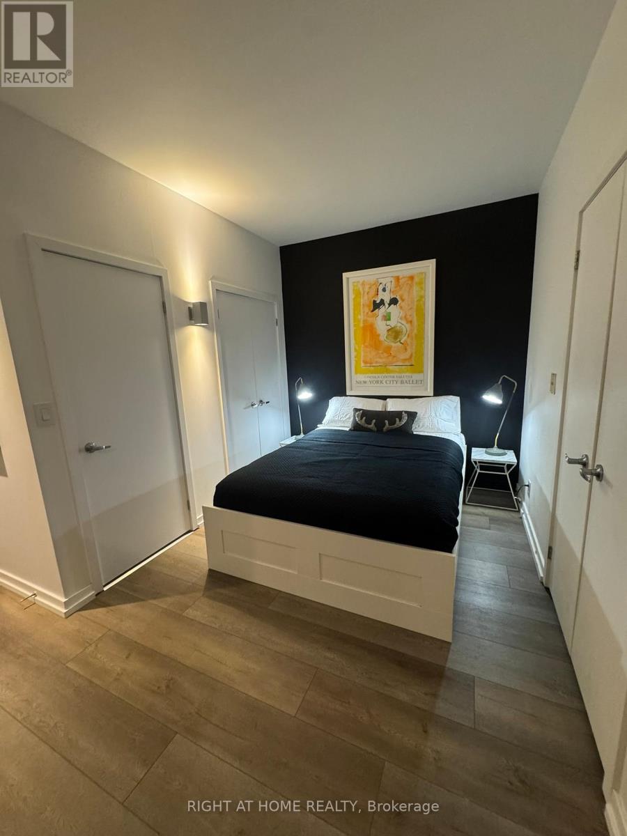 805 - 33 Lombard Street, Toronto, Ontario  M5C 3H8 - Photo 10 - C12691202