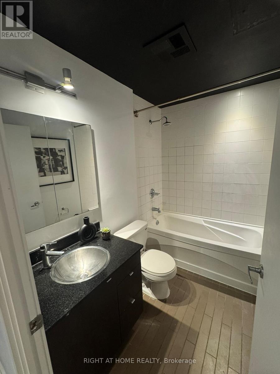 805 - 33 Lombard Street, Toronto, Ontario  M5C 3H8 - Photo 13 - C12691202