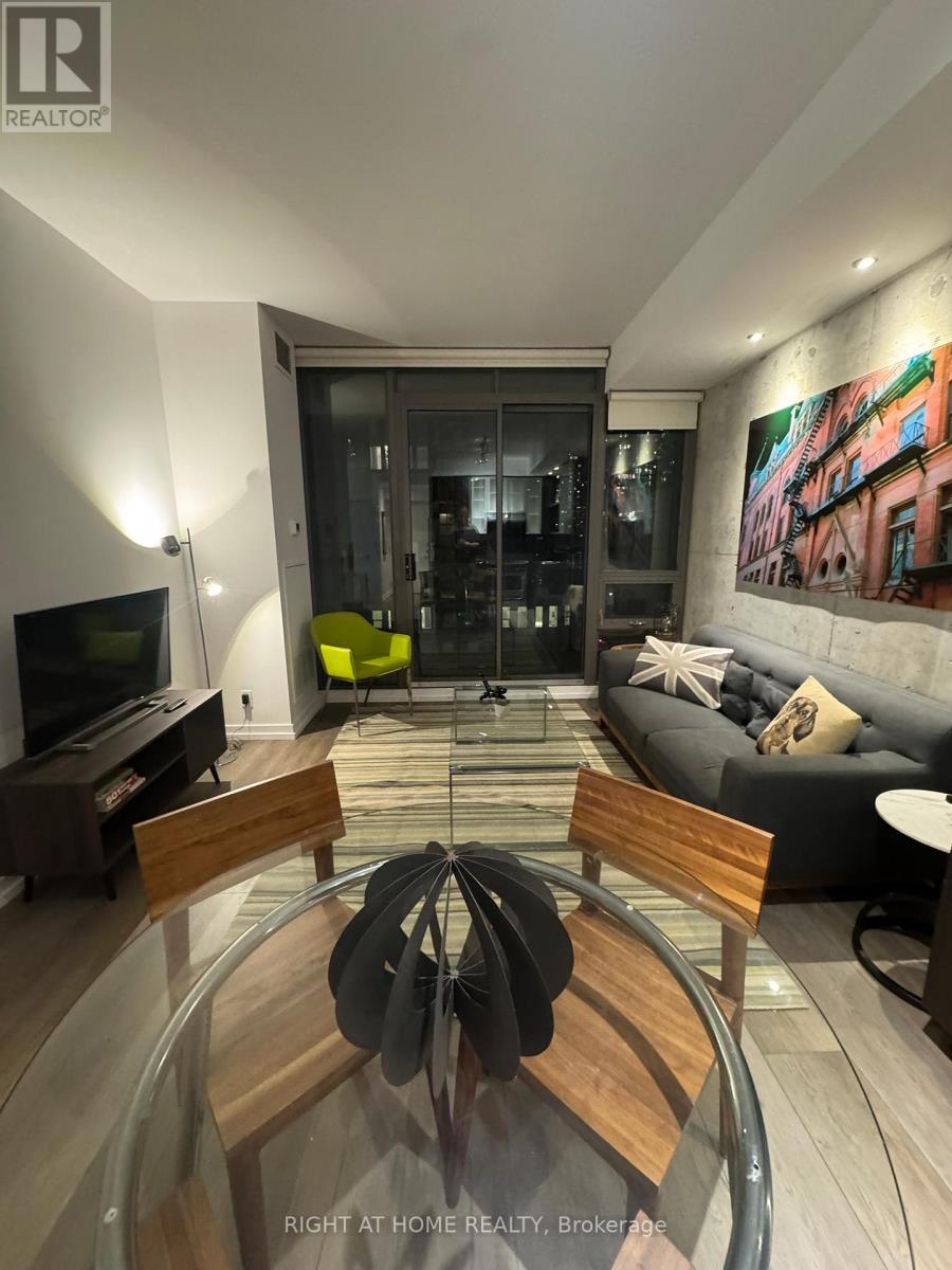 805 - 33 Lombard Street, Toronto, Ontario  M5C 3H8 - Photo 8 - C12691202