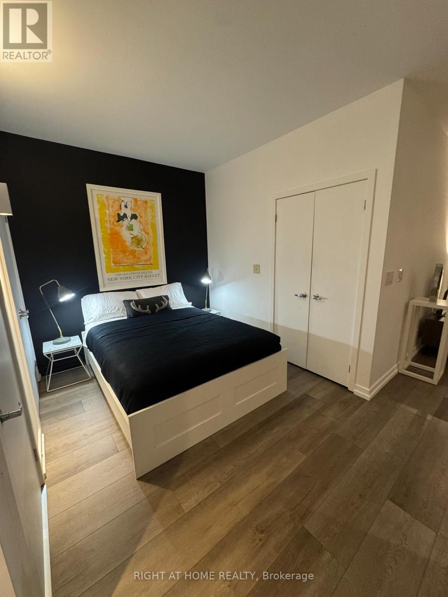 805 - 33 Lombard Street, Toronto, Ontario  M5C 3H8 - Photo 9 - C12691202