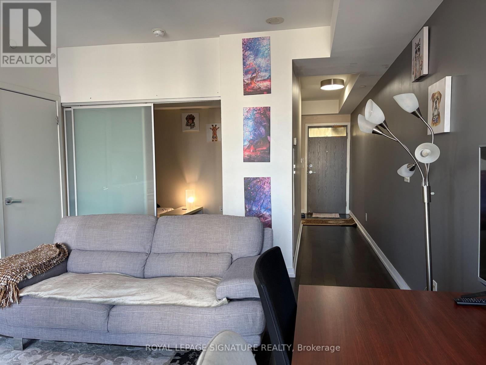 2305 - 21 Widmer Street, Toronto, Ontario  M5V 0B8 - Photo 4 - C12691234