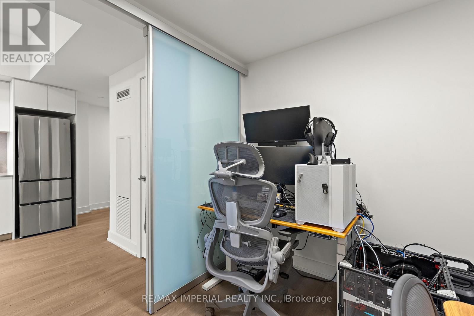 1911 - 8 Cedarland Drive, Markham, Ontario  L6G 0H4 - Photo 7 - N12690932