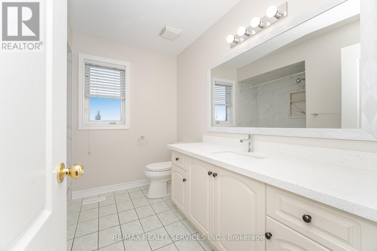 71 Ivy Glen Drive, Vaughan, Ontario  L6A 0P3 - Photo 32 - N12691208