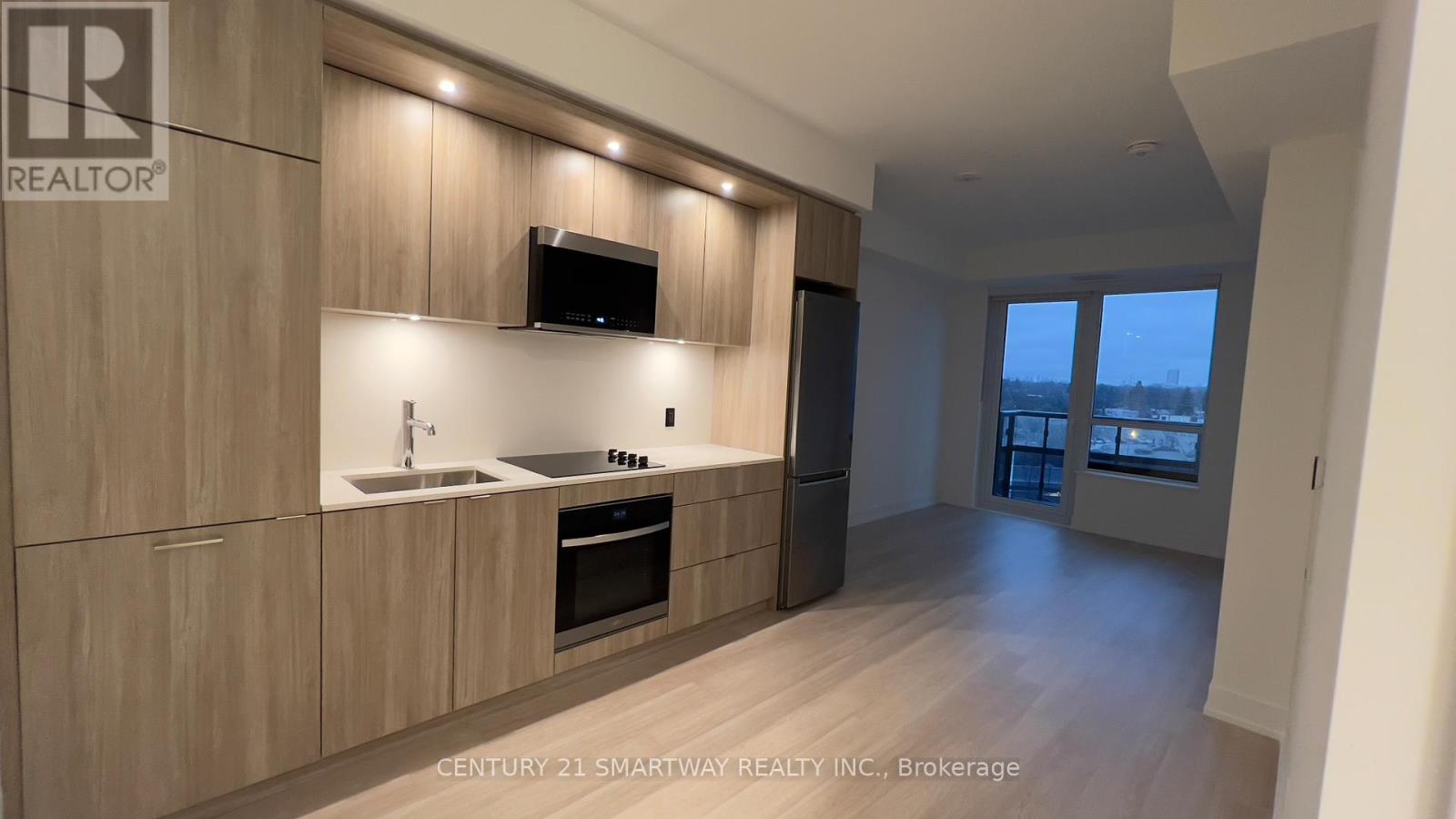 810 - 60 Central Park Roadway, Toronto, Ontario  M9A 0E6 - Photo 11 - W12690930