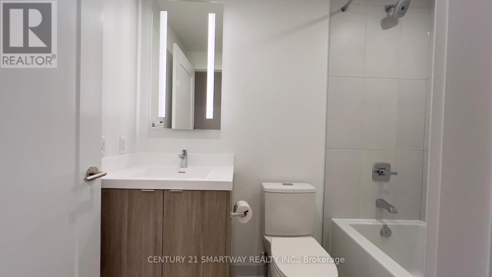 810 - 60 Central Park Roadway, Toronto, Ontario  M9A 0E6 - Photo 19 - W12690930