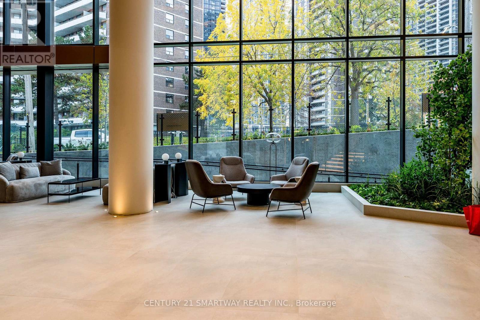 810 - 60 Central Park Roadway, Toronto, Ontario  M9A 0E6 - Photo 2 - W12690930