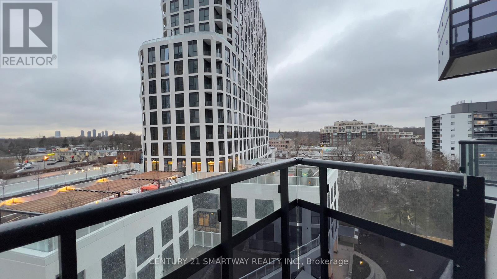 810 - 60 Central Park Roadway, Toronto, Ontario  M9A 0E6 - Photo 23 - W12690930