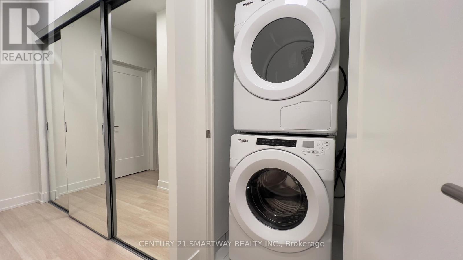 810 - 60 Central Park Roadway, Toronto, Ontario  M9A 0E6 - Photo 8 - W12690930