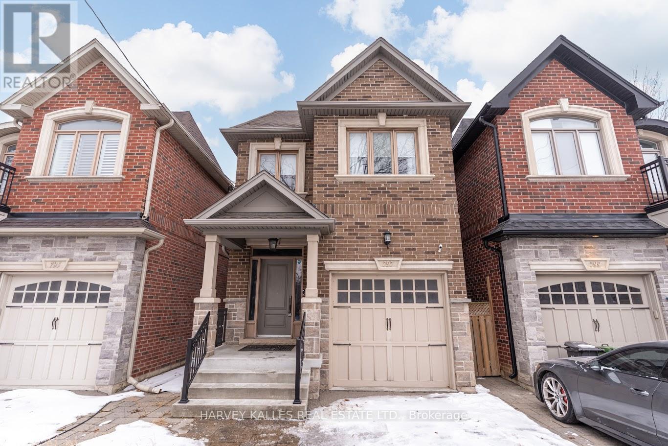 797 Oxford Street, Toronto, Ontario  M8Z 1L5 - Photo 3 - W12690940