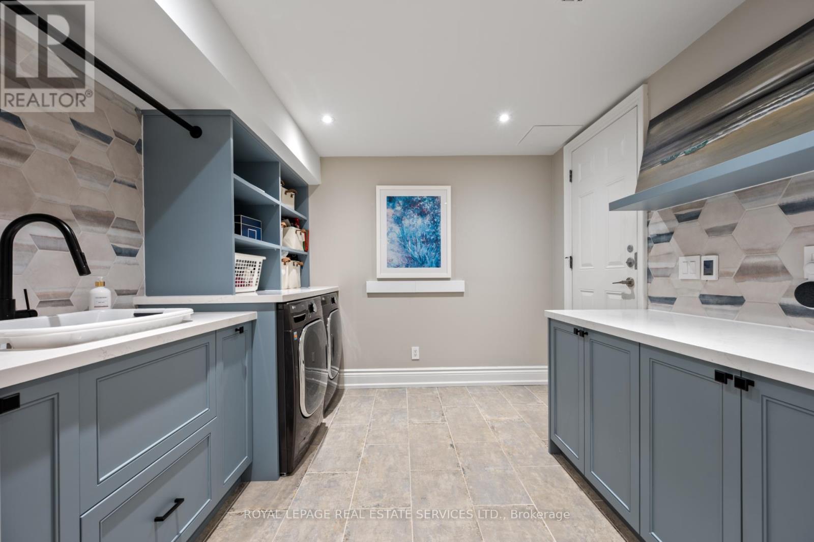 132 Strath Avenue, Toronto, Ontario  M8X 1R5 - Photo 30 - W12690956